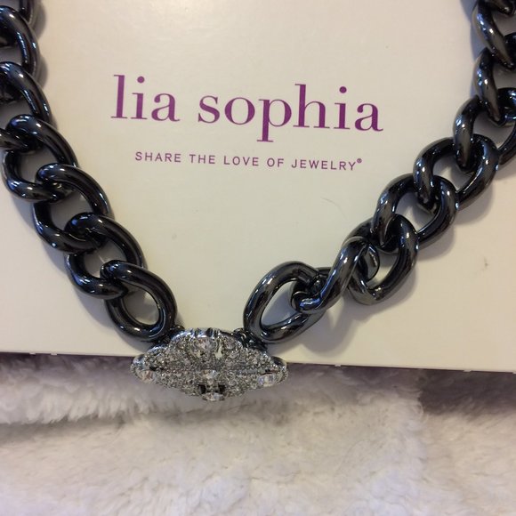 Lia Sophia Palladian Necklace - Picture 6 of 6